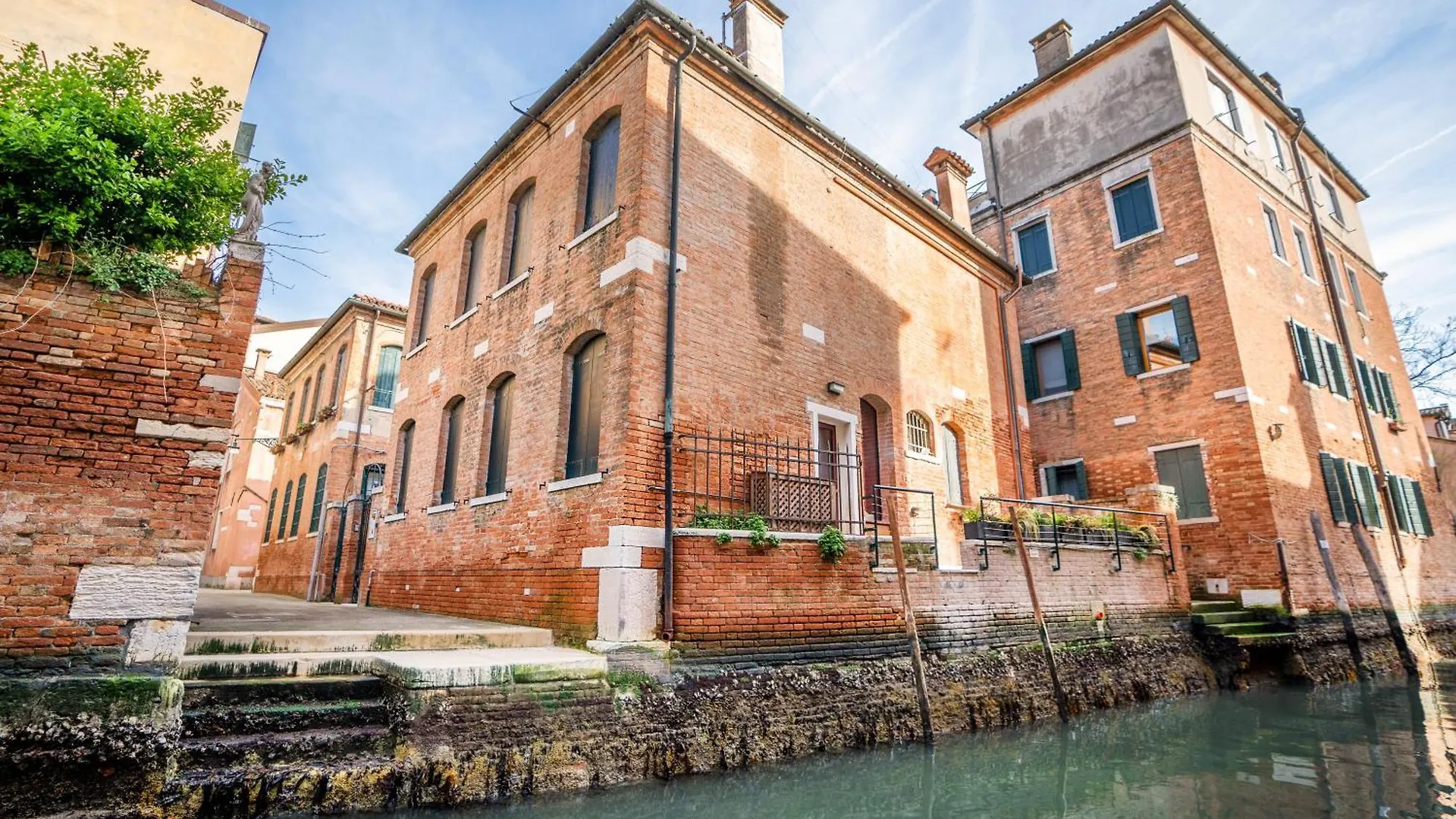 Appartamento Di Lusso Con Terrazza Sull'Acqua Venedik
