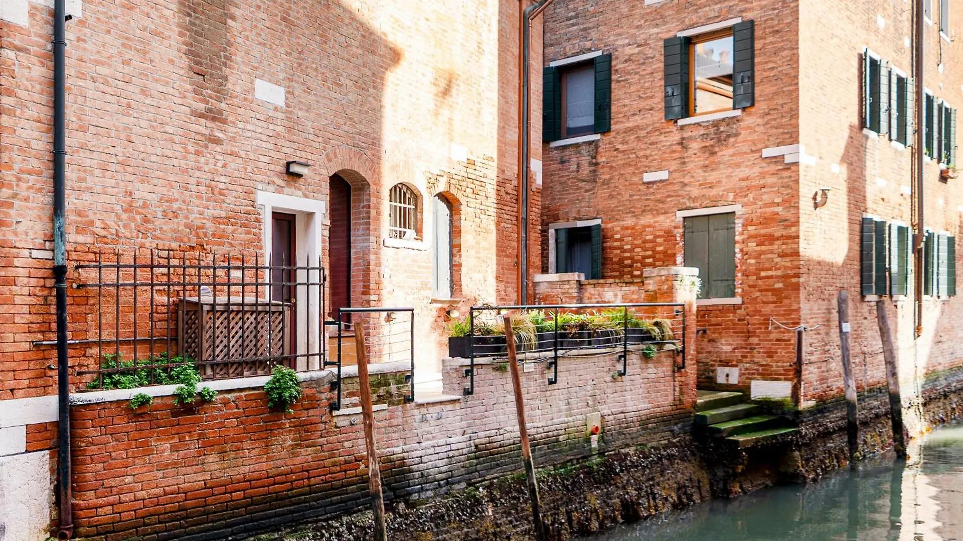 Villa Appartamento Di Lusso Con Terrazza Sull'Acqua Venedik İtalya
